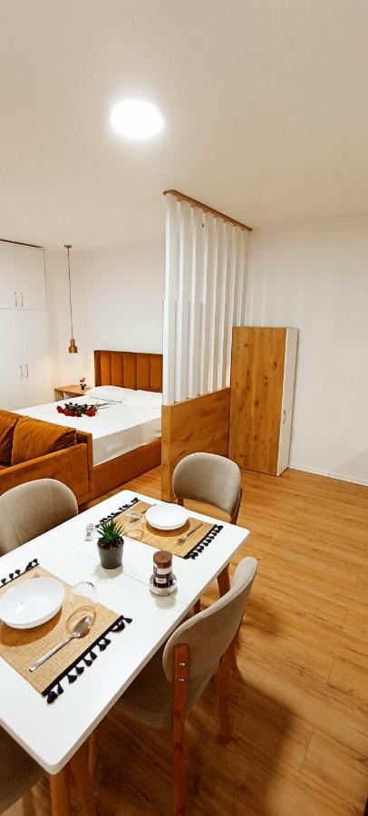 Selvia Apartament Tirana Exteriör bild